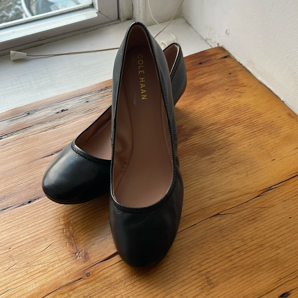 Cole-Haan Grand Sloane Wedge Size 8, NWOT